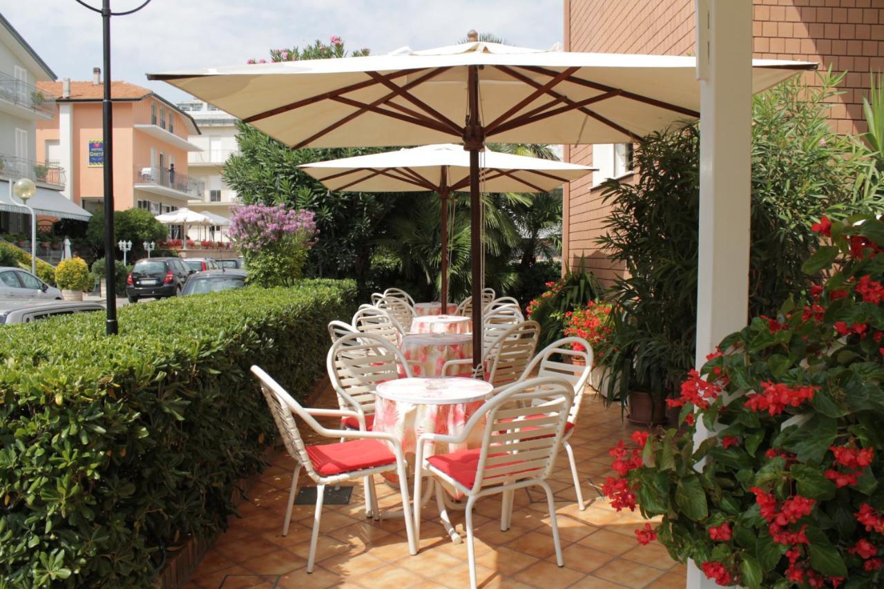 Hotel Driade Sul Mare Rimini Exterior photo