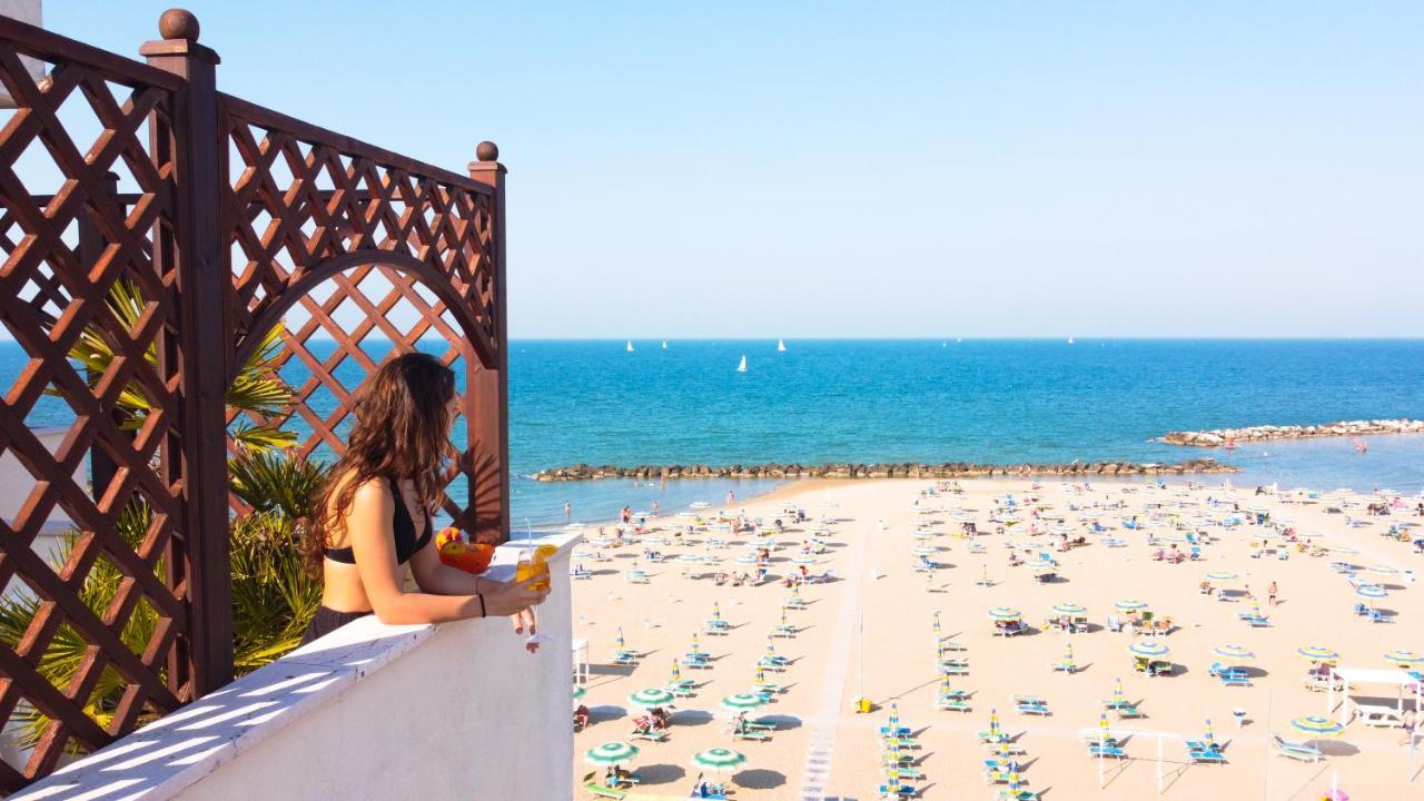 Hotel Driade Sul Mare Rimini Exterior photo
